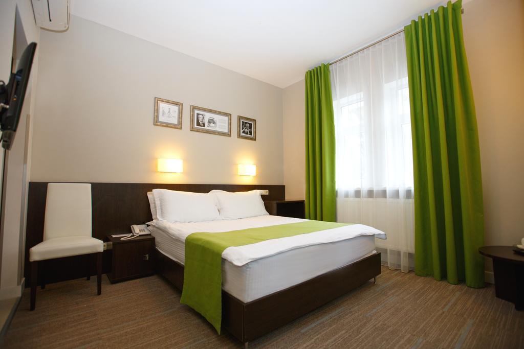 Schiller Hotel Kamjanske Kamer foto