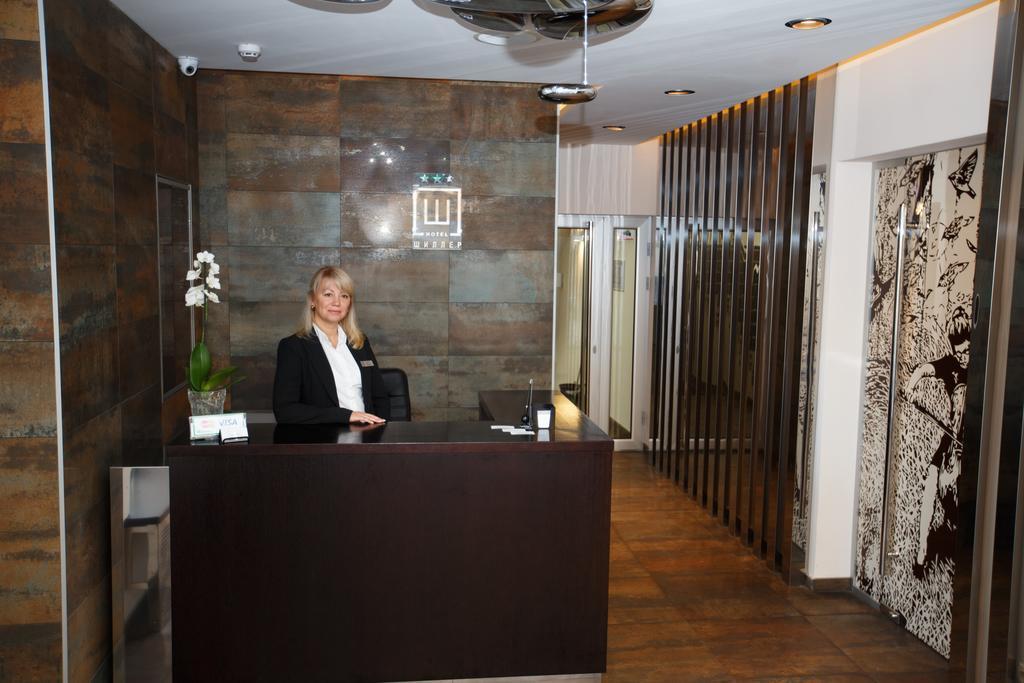 Schiller Hotel Kamjanske Buitenkant foto